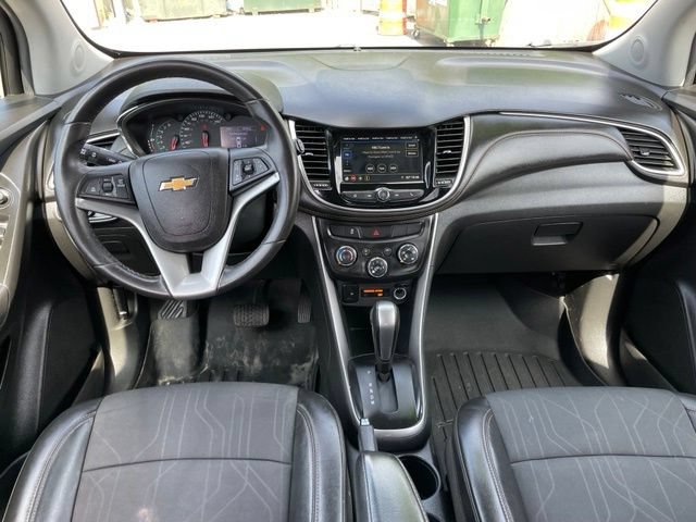 Used 2019 Chevrolet Trax LT w/ LT Convenience Package AWD/4WD image 10