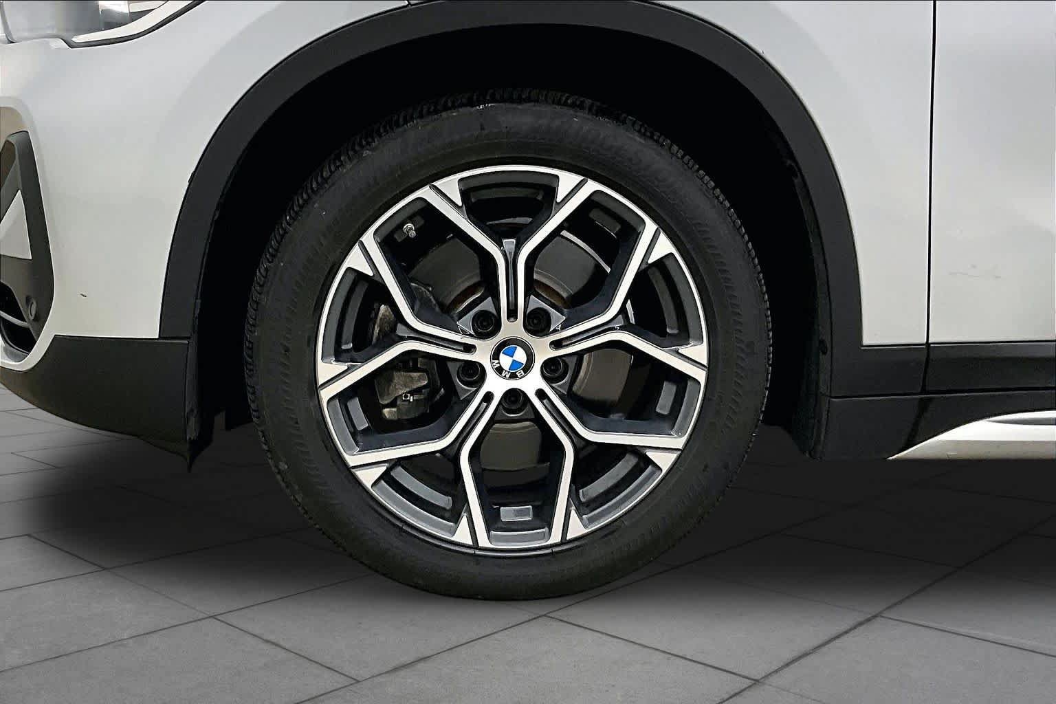 Used 2021 BMW X1 sDrive28i w/ Convenience Package FWD image 11