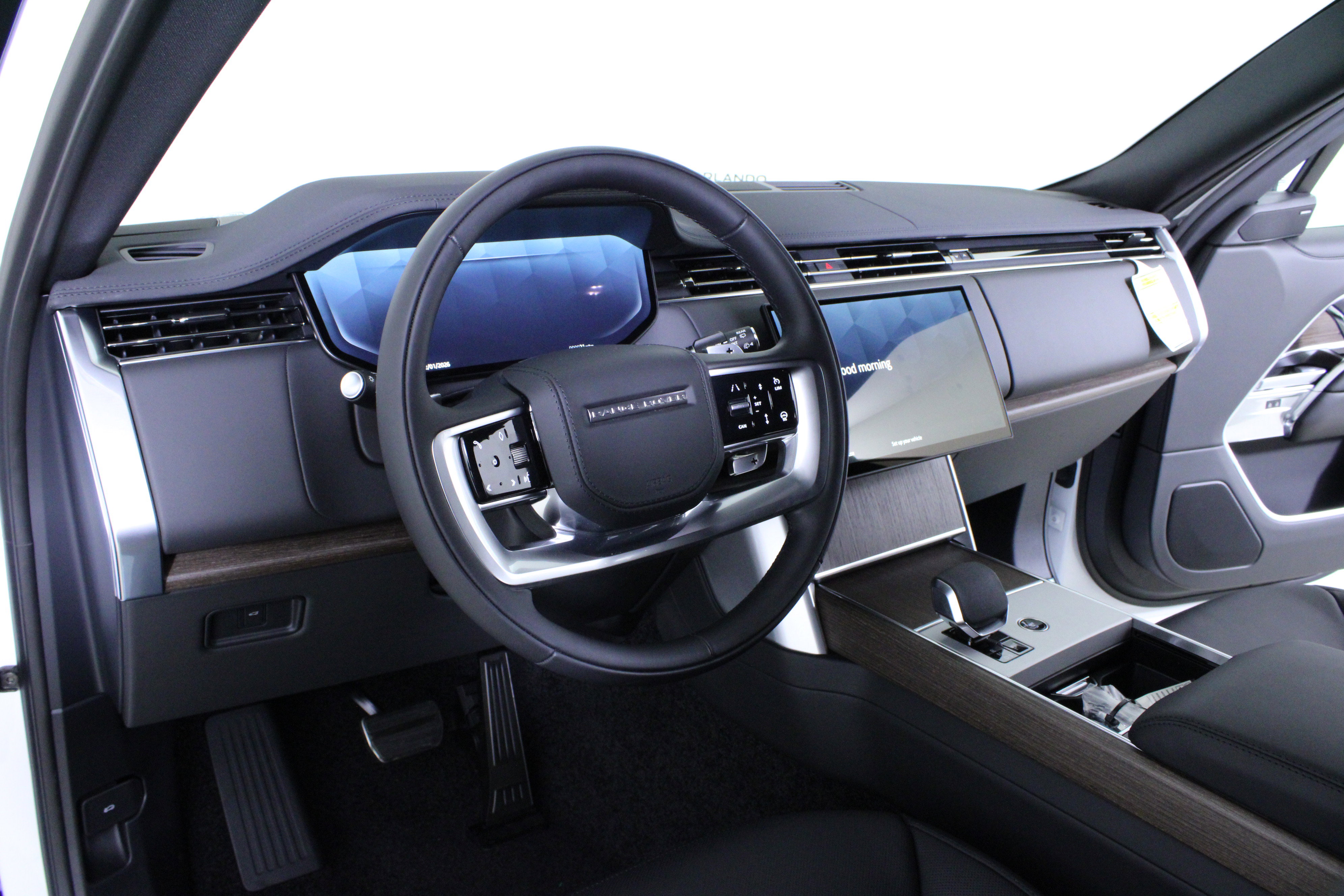 New 2026 Land Rover Range Rover SE image 16