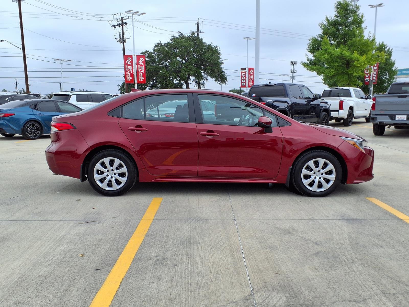 Used 2026 Toyota Corolla LE FWD image 4