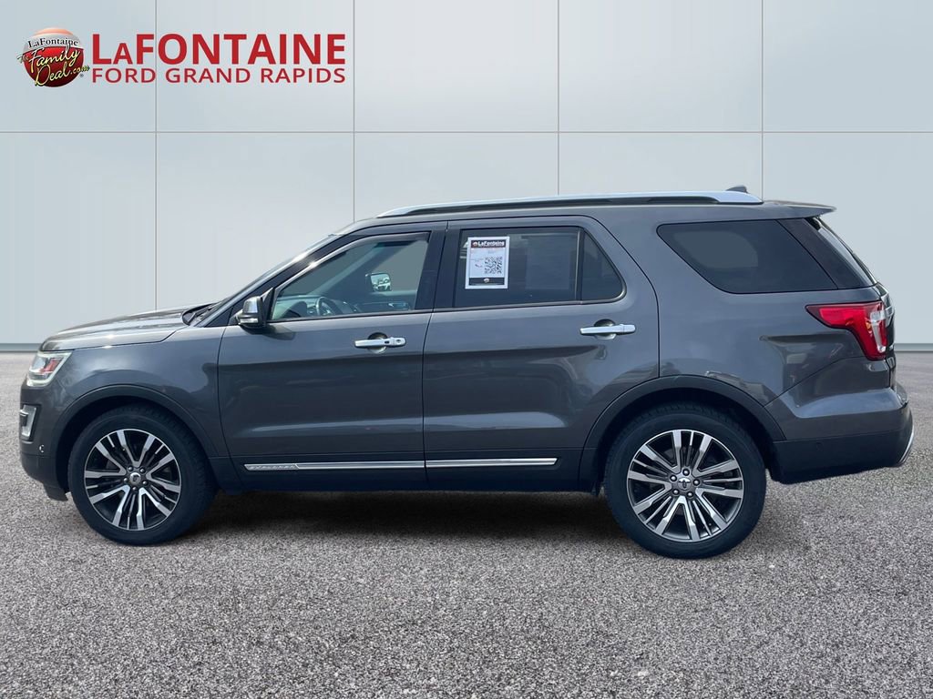 Used 2017 Ford Explorer Platinum image 4