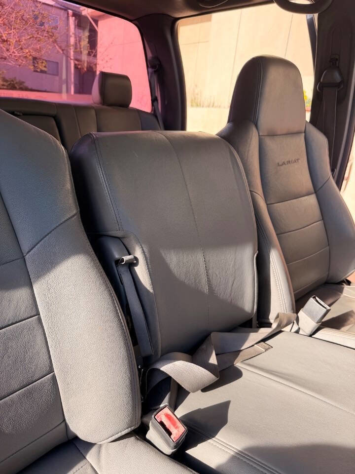 Used 2005 Ford F250 XLT image 30