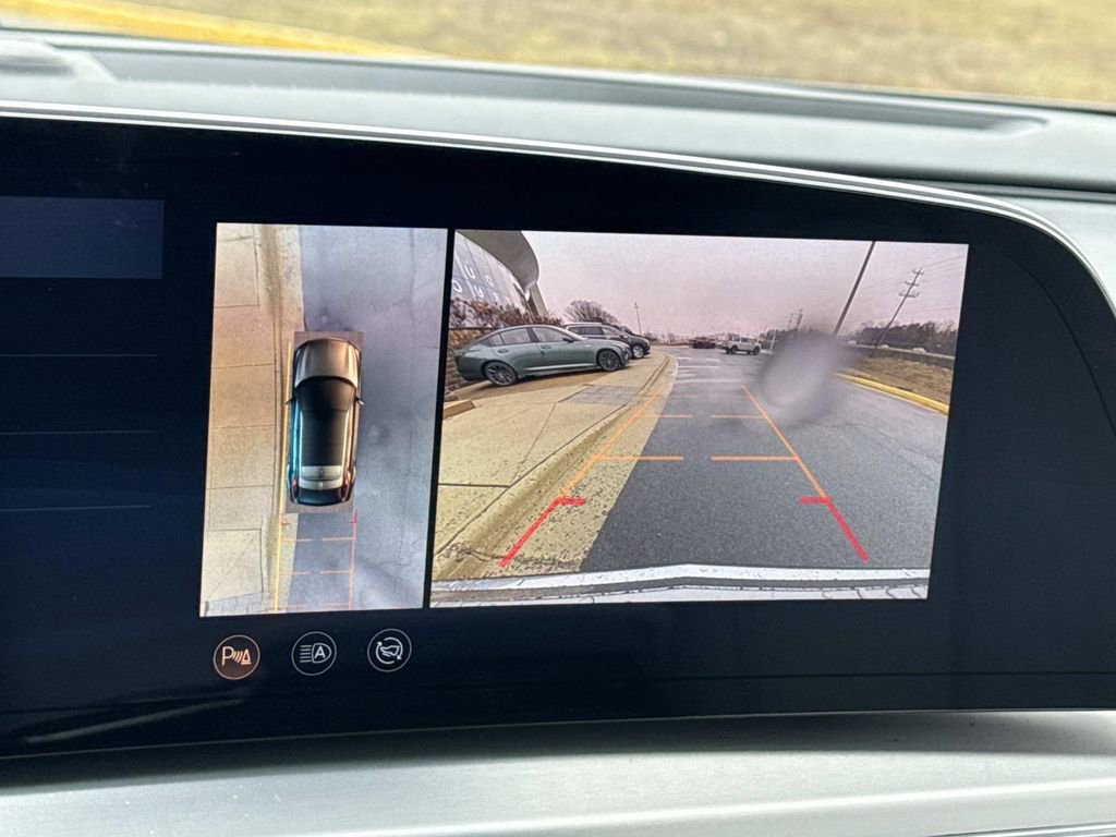 Certified 2024 Cadillac Lyriq Luxury image 23