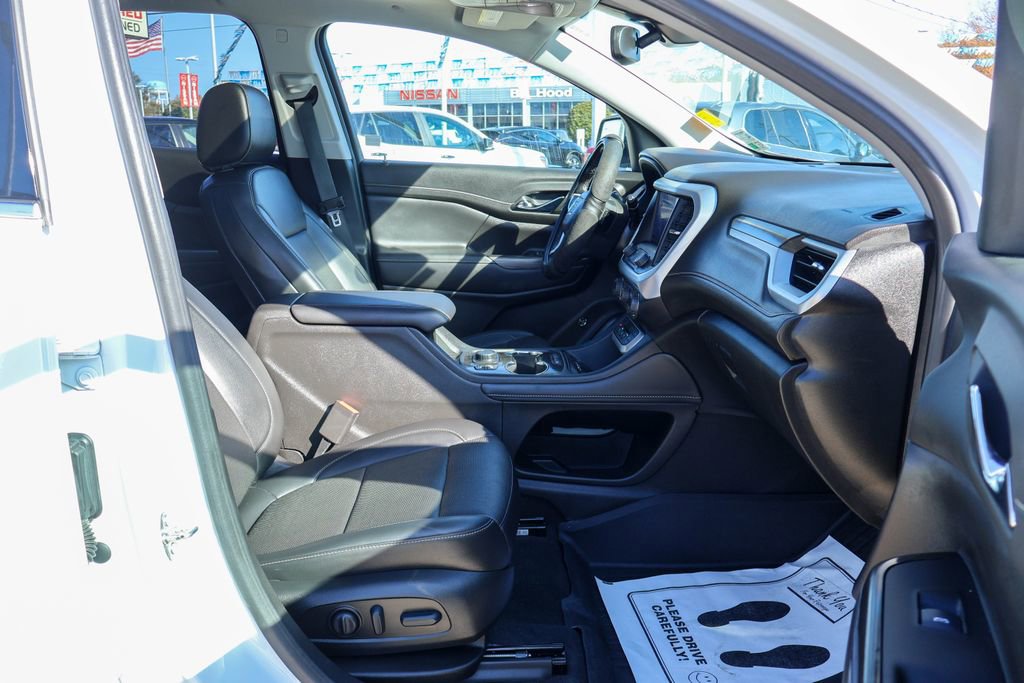 Used 2023 GMC Acadia SLT w/ Preferred Package image 8