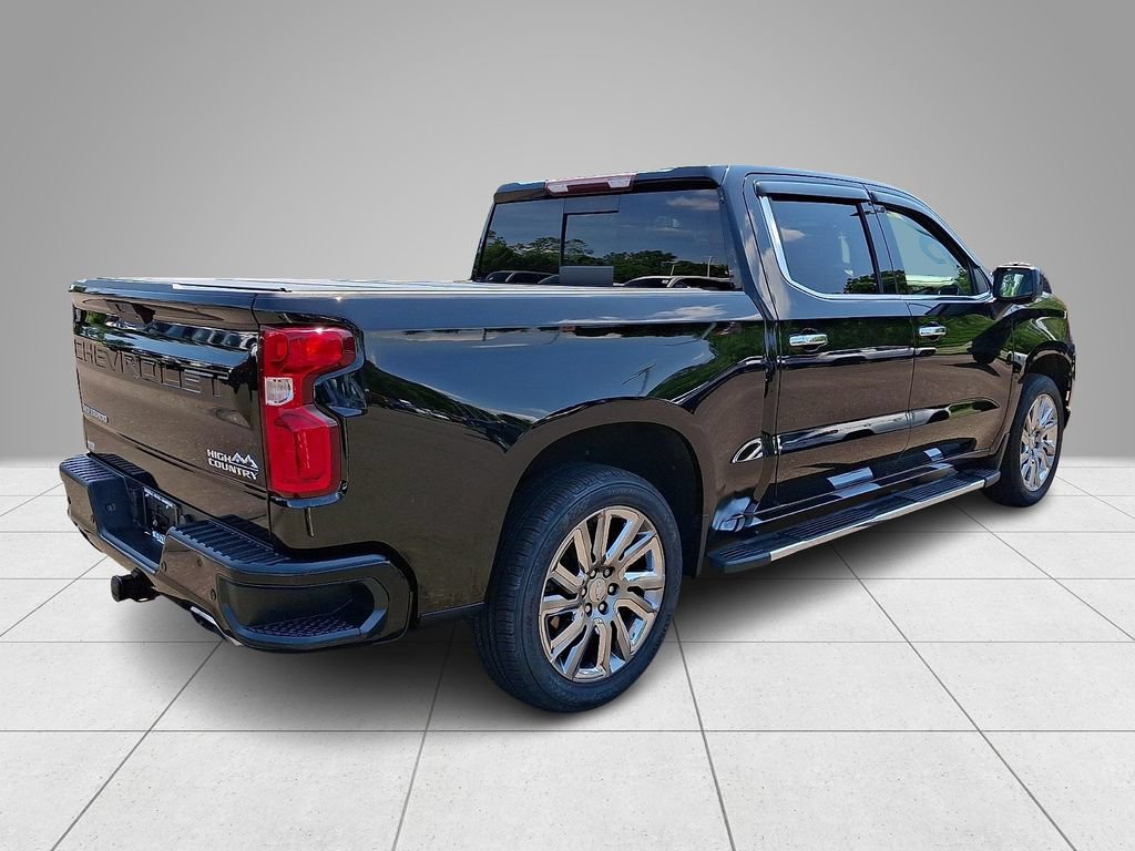 Used 2019 Chevrolet Silverado 1500 High Country w/ High Country Premium Package AWD/4WD image 5