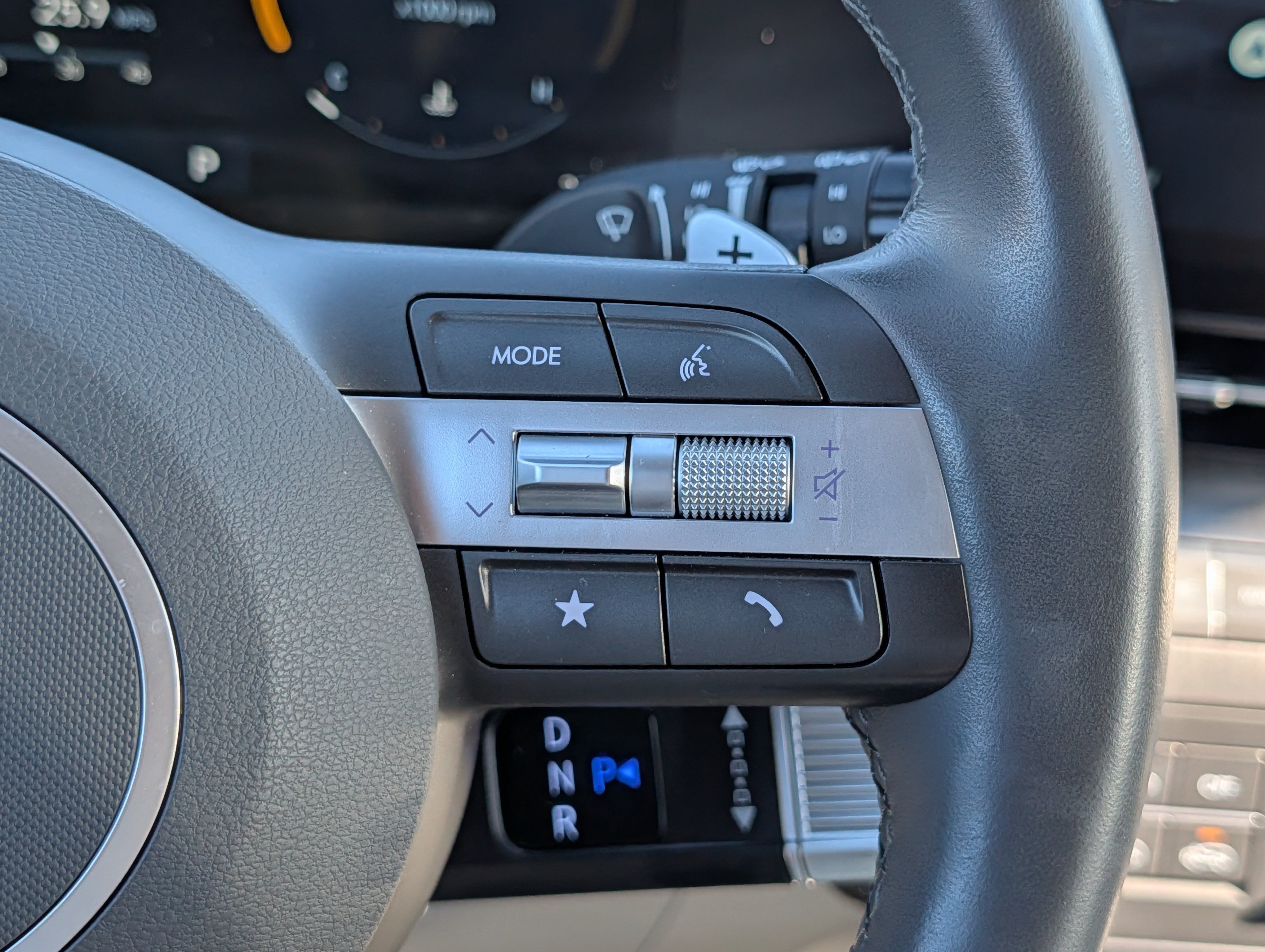 Certified 2024 Hyundai Kona SEL w/ Convenience Package AWD/4WD image 30