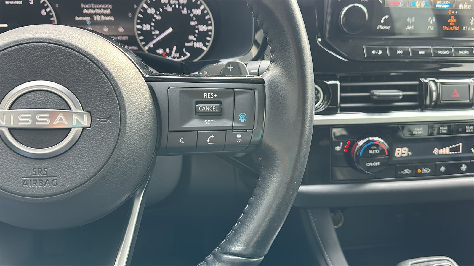 Certified 2022 Nissan Pathfinder SL image 16