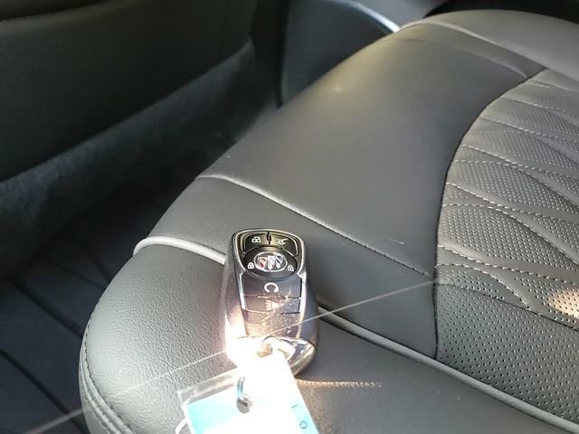 Used 2023 Buick Enclave Avenir w/ Avenir Technology Package image 25