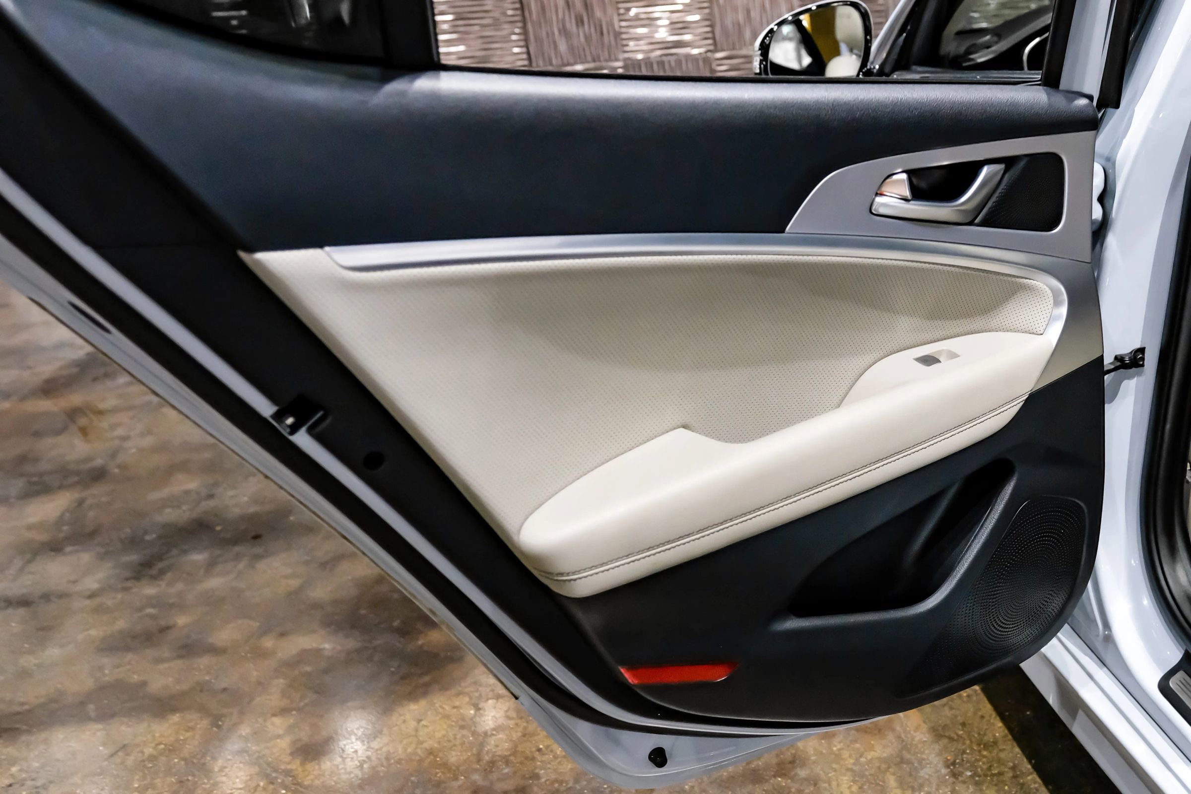 Used 2020 Genesis G70 3.3T w/ Elite Package image 41