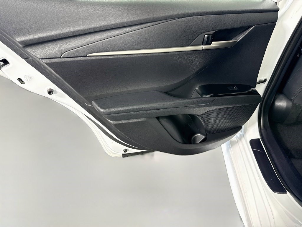 Used 2025 Toyota Camry SE FWD image 25