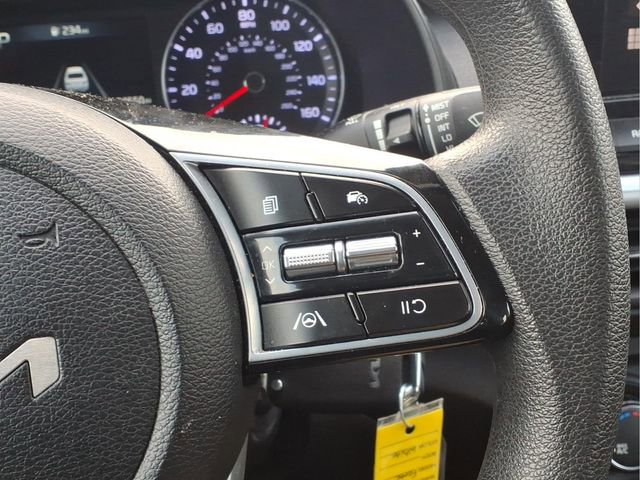 Used 2023 Kia Forte LXS image 15