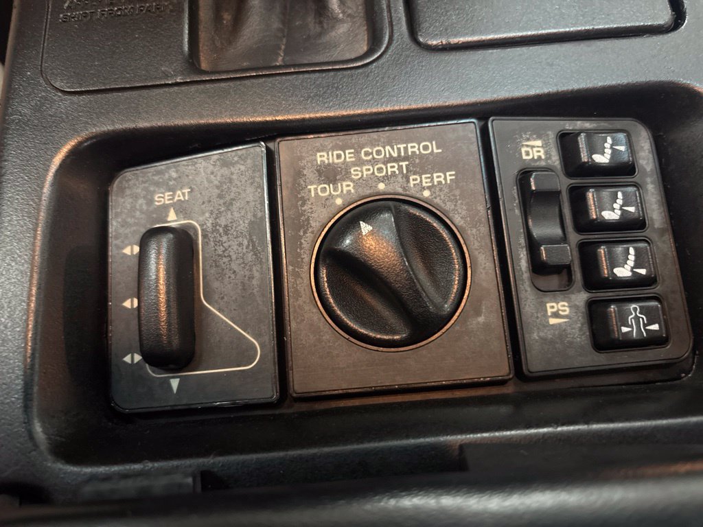Used 1994 Chevrolet Corvette Convertible RWD image 15