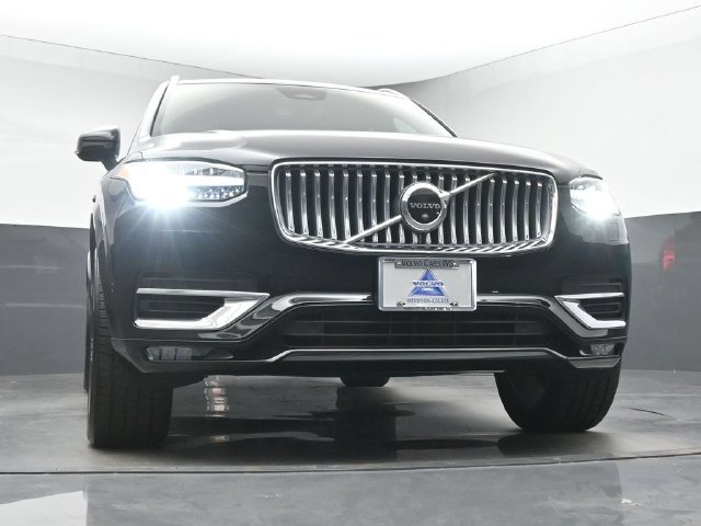 Used 2023 Volvo XC90 B6 Ultimate w/ Protection Package Premier AWD/4WD image 38