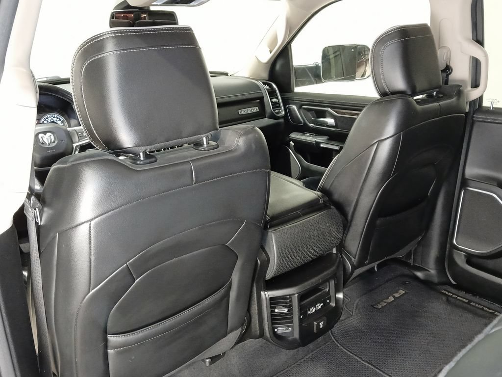 Used 2019 RAM 1500 Laramie AWD/4WD image 11