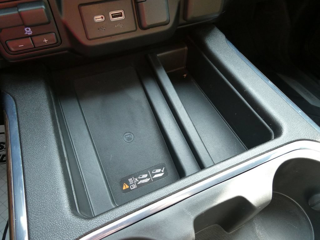 Used 2021 Chevrolet Silverado 1500 High Country w/ Technology Package AWD/4WD image 28
