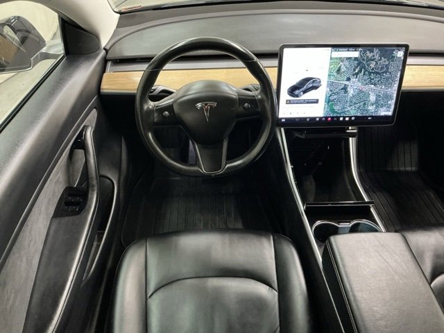 Used 2018 Tesla Model 3 Mid Range image 9