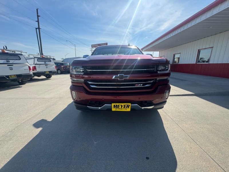 Used 2017 Chevrolet Silverado 1500 LTZ Z71 w/ LTZ Plus Package image 3
