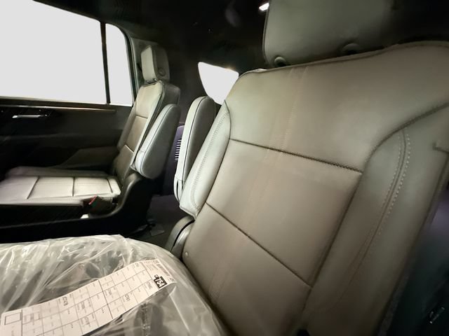New 2026 Chevrolet Suburban High Country AWD/4WD image 26