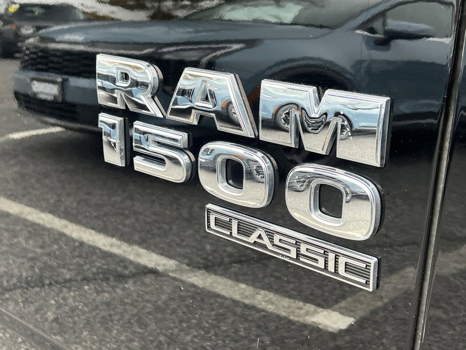 Used 2023 RAM 1500 Classic SLT image 29