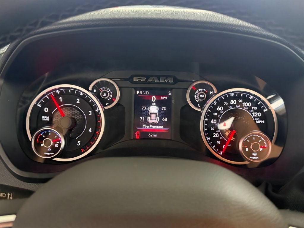 New 2026 RAM 2500 Big Horn AWD/4WD image 16