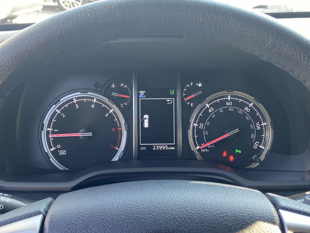 Used 2024 Toyota 4Runner Limited AWD/4WD image 37