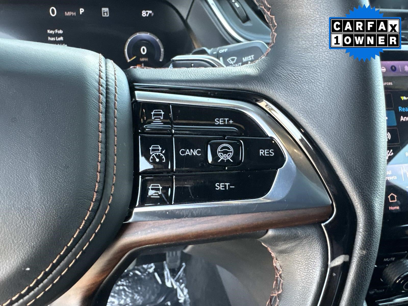 Used 2025 Jeep Grand Cherokee Summit AWD/4WD image 32