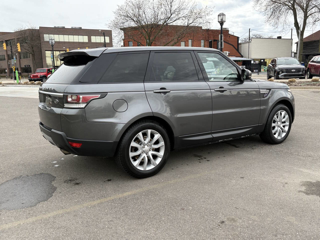 Used 2014 Land Rover Range Rover Sport HSE image 11