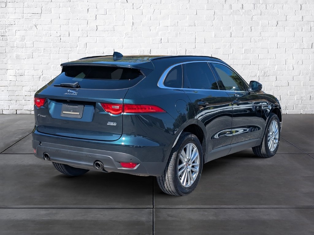 Used 2017 Jaguar F-PACE Prestige AWD/4WD image 7
