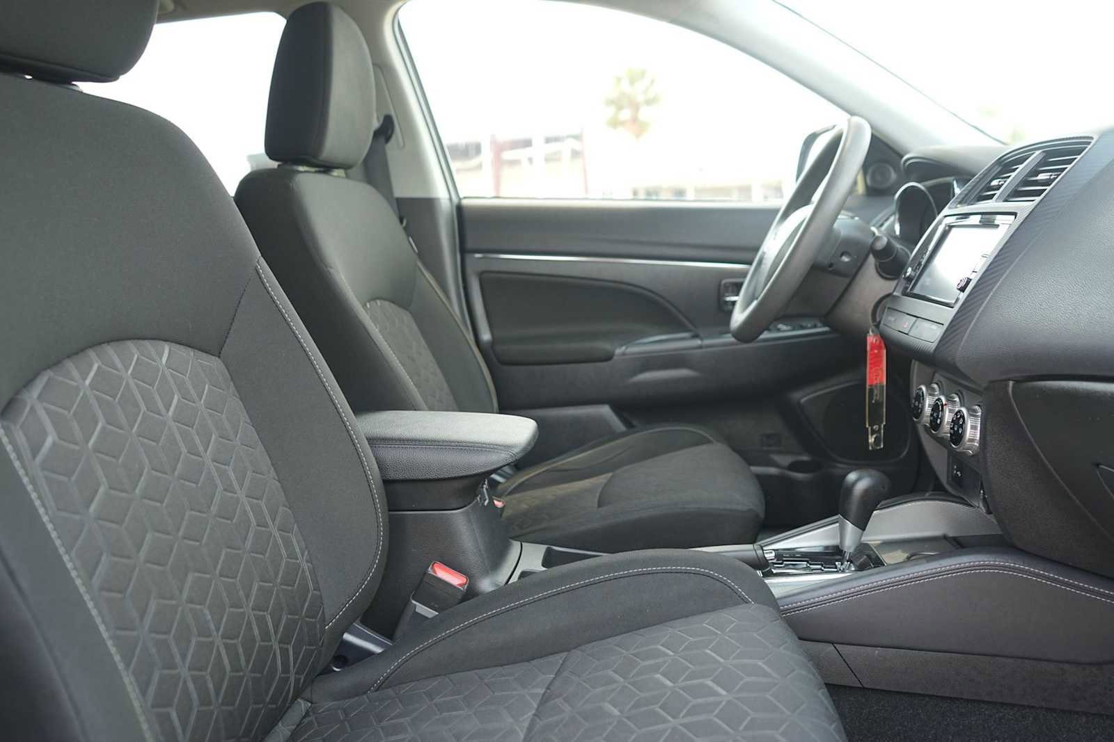 Used 2022 Mitsubishi Outlander Sport ES FWD image 15