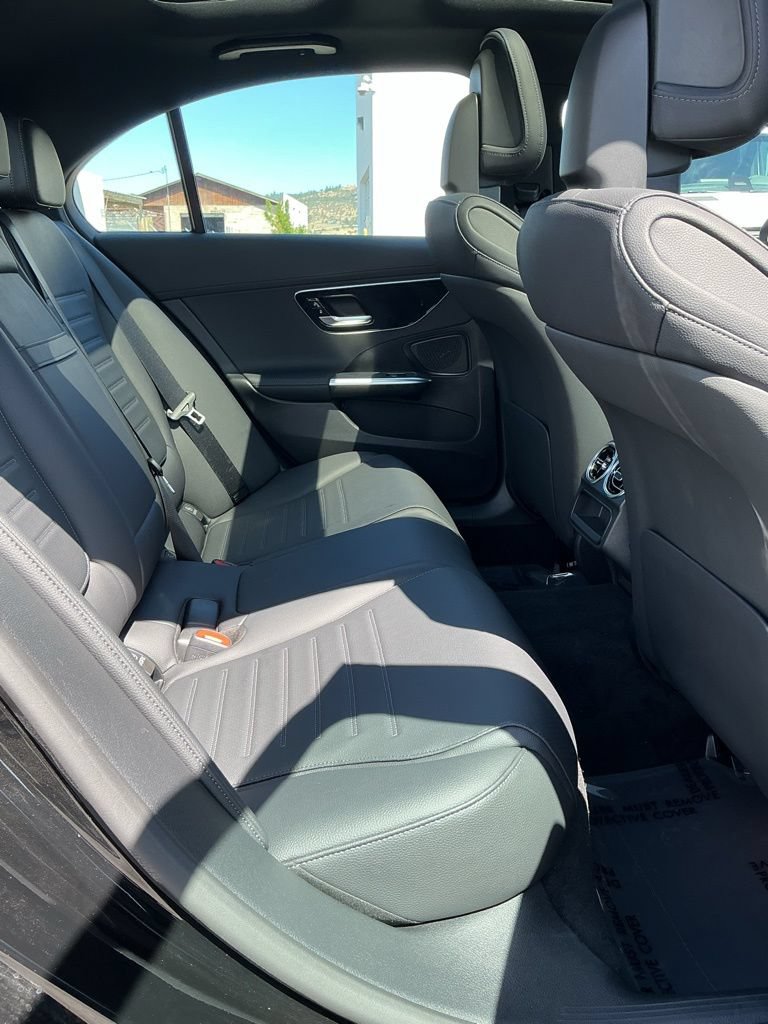 Used 2025 Mercedes-Benz C 300 4MATIC Sedan image 21