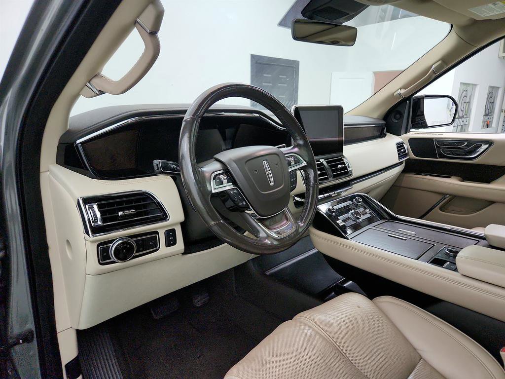 Used 2019 Lincoln Navigator Reserve w/ Cargo Package image 13