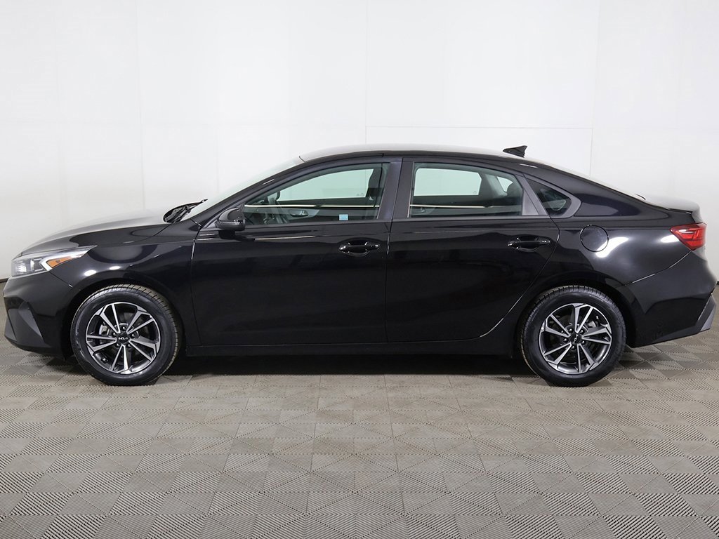 Used 2022 Kia Forte LXS w/ LXS Technology Package image 16