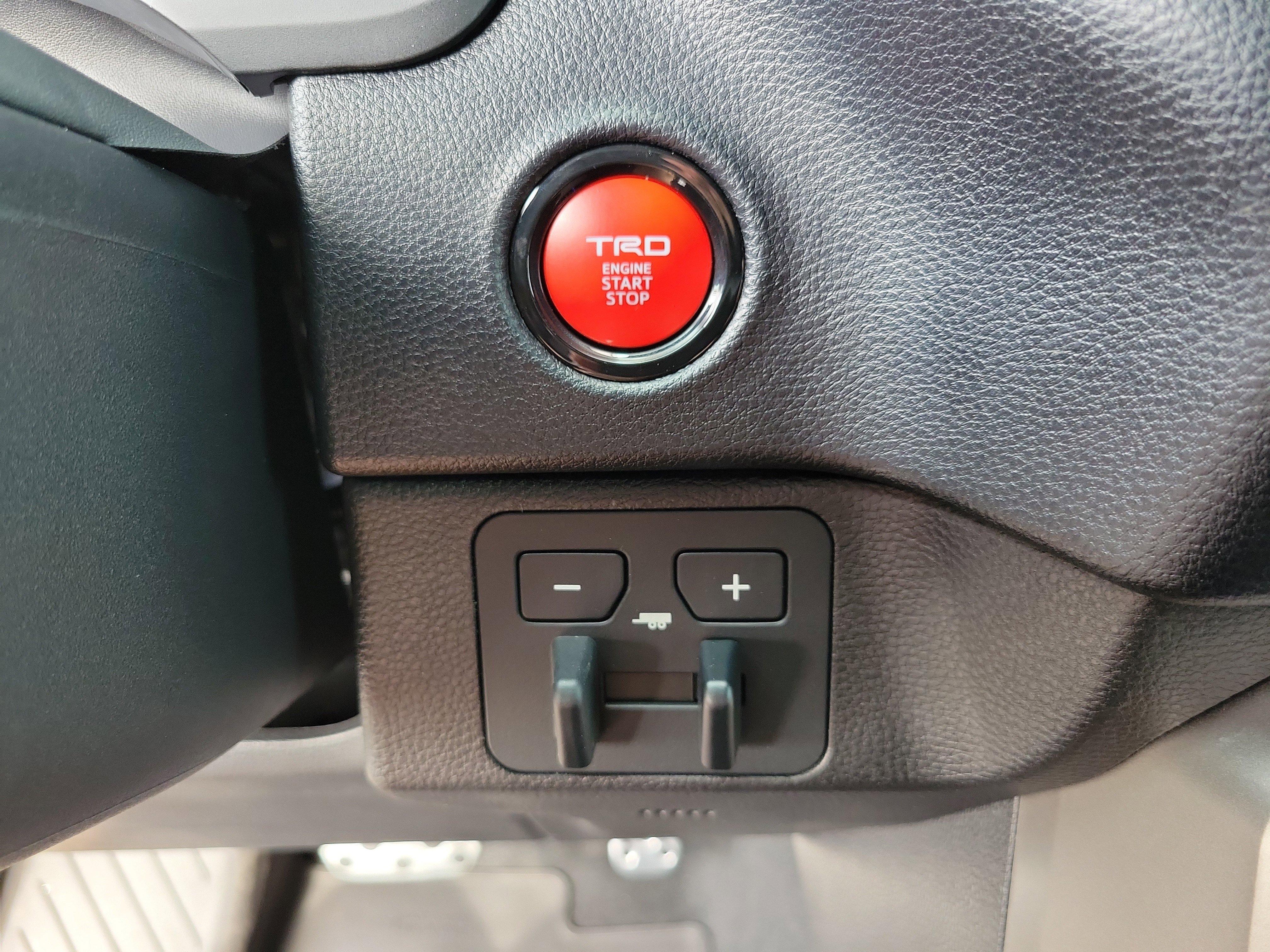 New 2025 Toyota Tundra SR5 w/ TRD Off-Road Package image 28