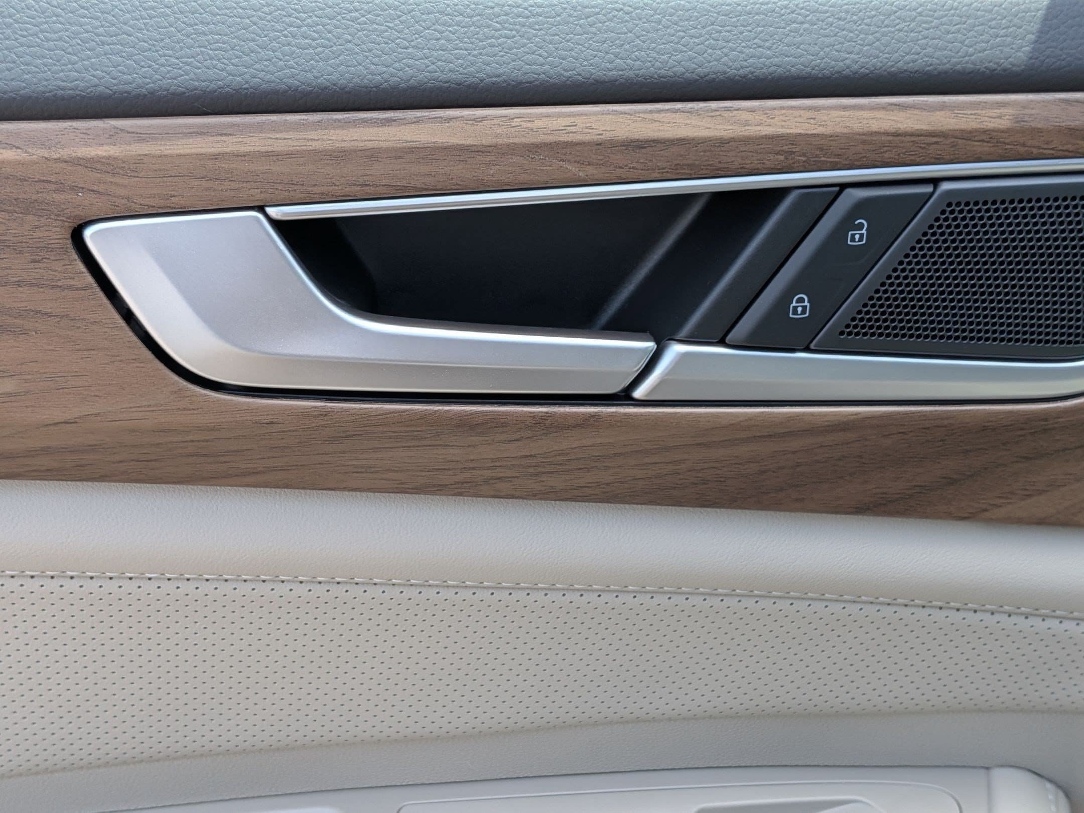 New 2026 Volkswagen Atlas SE AWD/4WD image 12