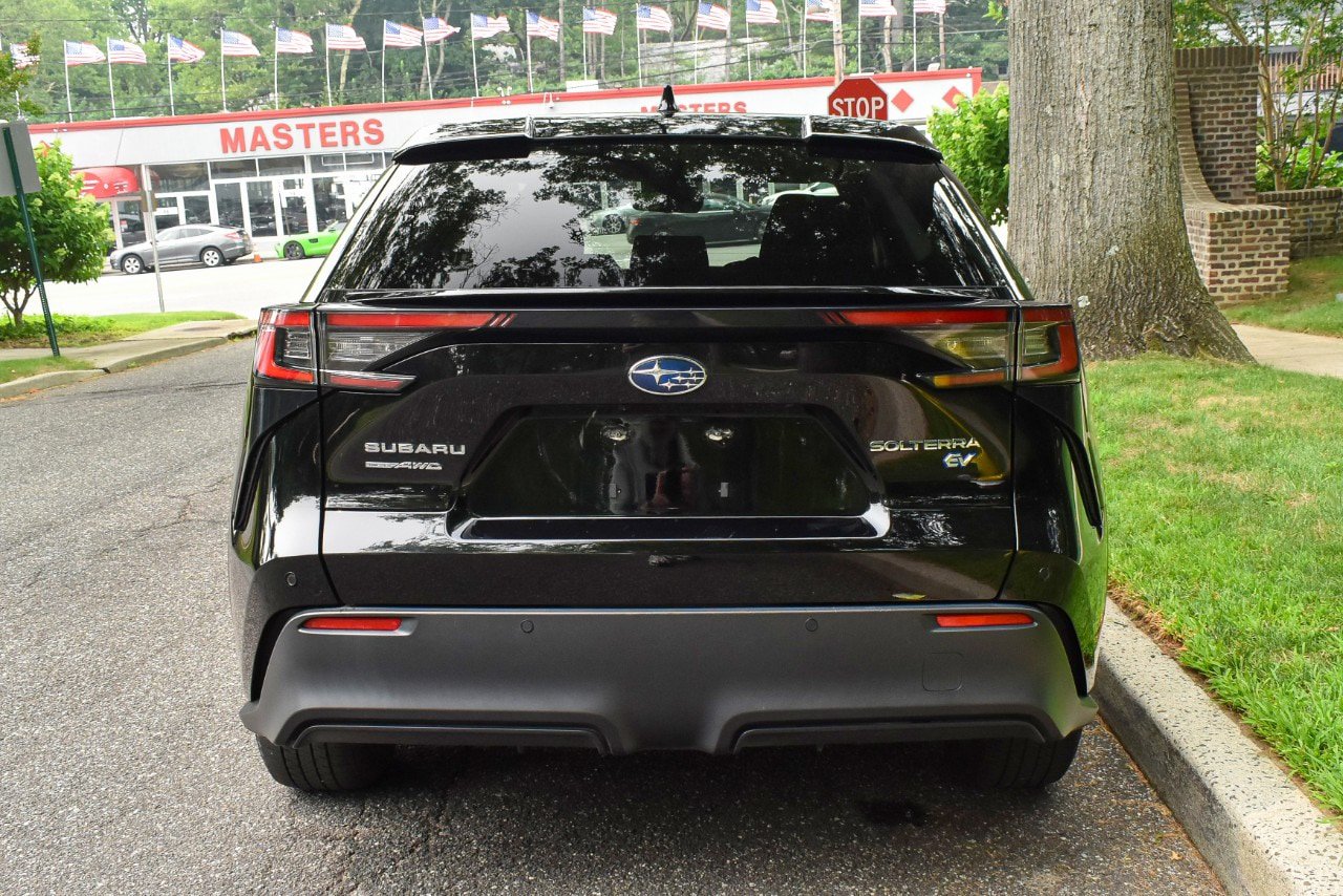 Used 2023 Subaru Solterra AWD image 7