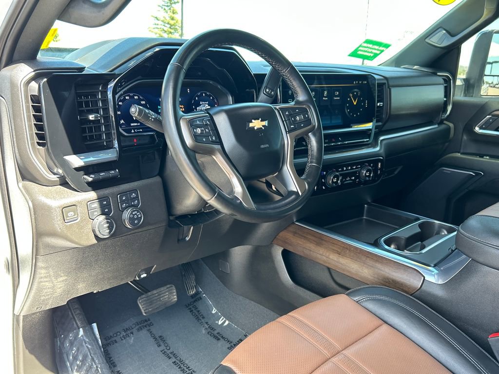 Used 2024 Chevrolet Silverado 3500 High Country w/ High Country Premium Package image 7