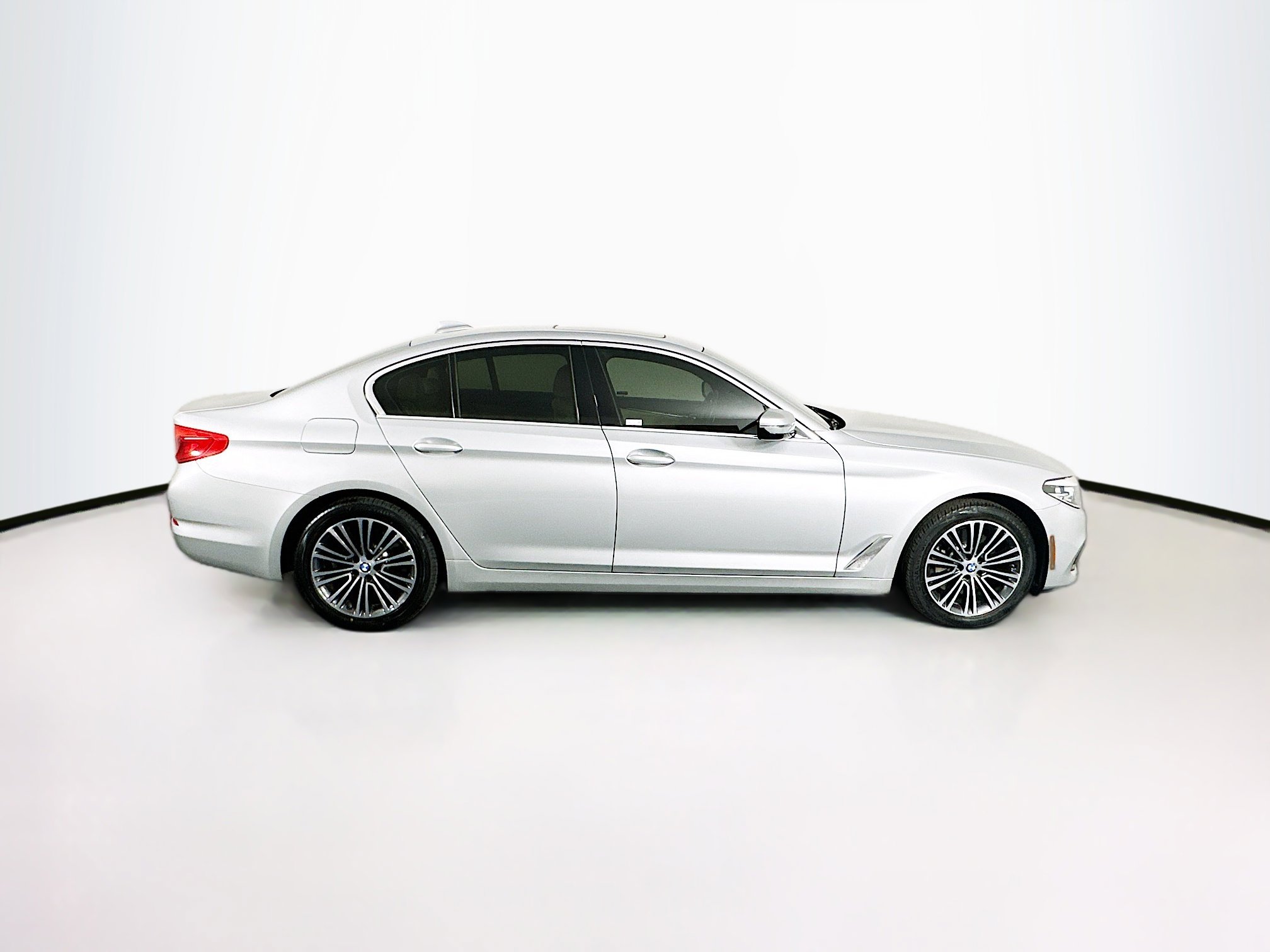 Used 2020 BMW 530i w/ Convenience Package image 10