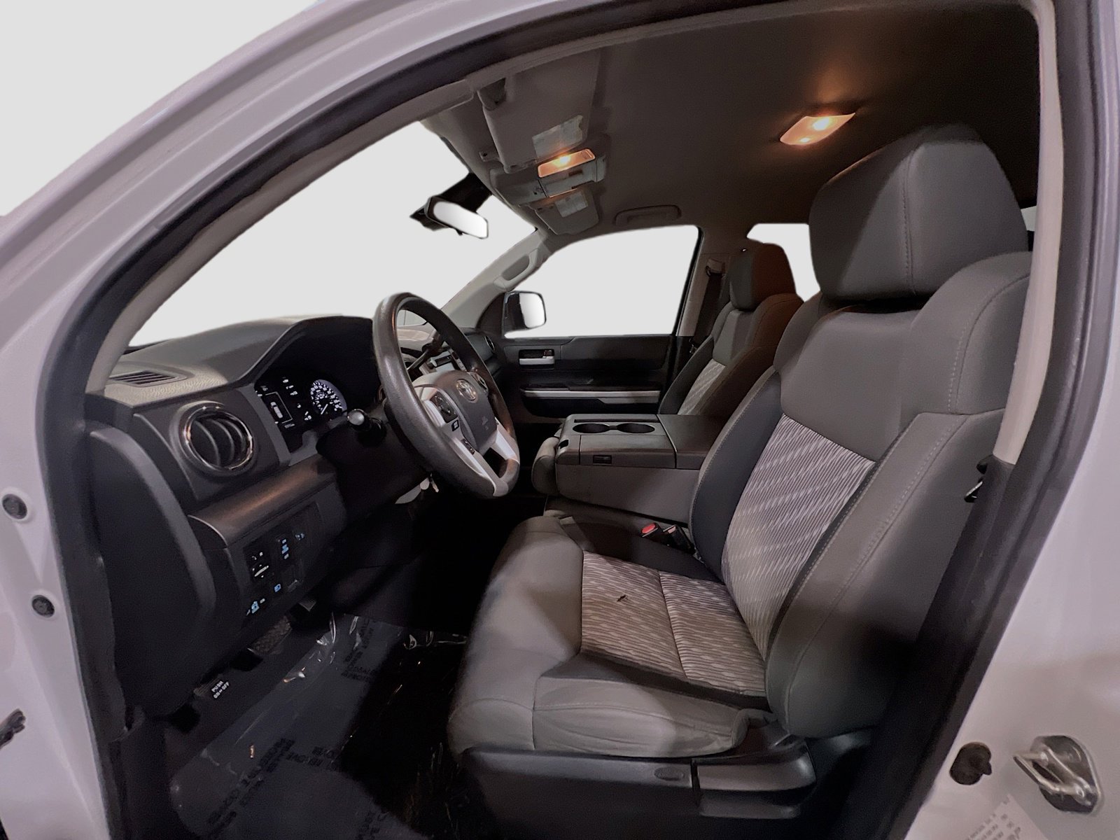 Used 2018 Toyota Tundra SR5 RWD image 13