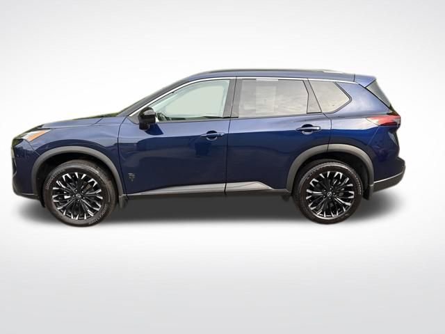 Used 2026 Nissan Rogue SV AWD/4WD image 2