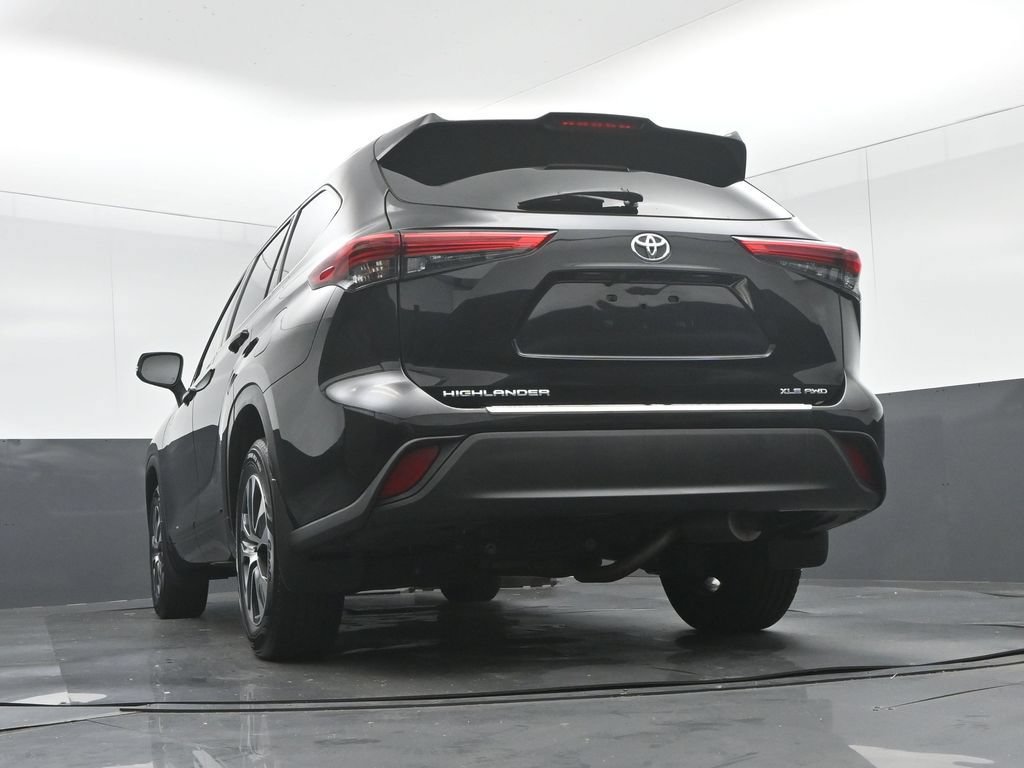 Used 2020 Toyota Highlander XLE AWD/4WD image 68