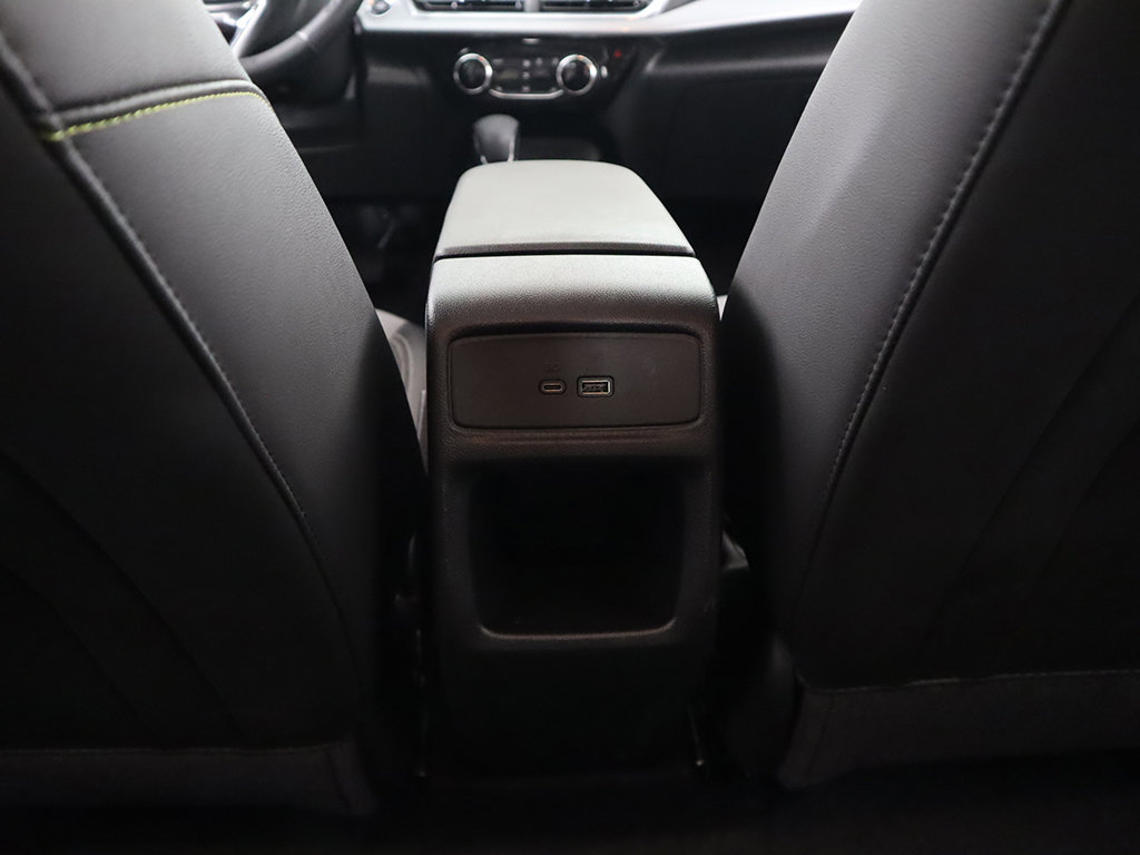 Used 2024 Chevrolet Trax LT w/ LT Convenience Package FWD image 52