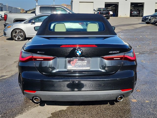 Used 2022 BMW 430i xDrive Convertible w/ Convenience Package image 4