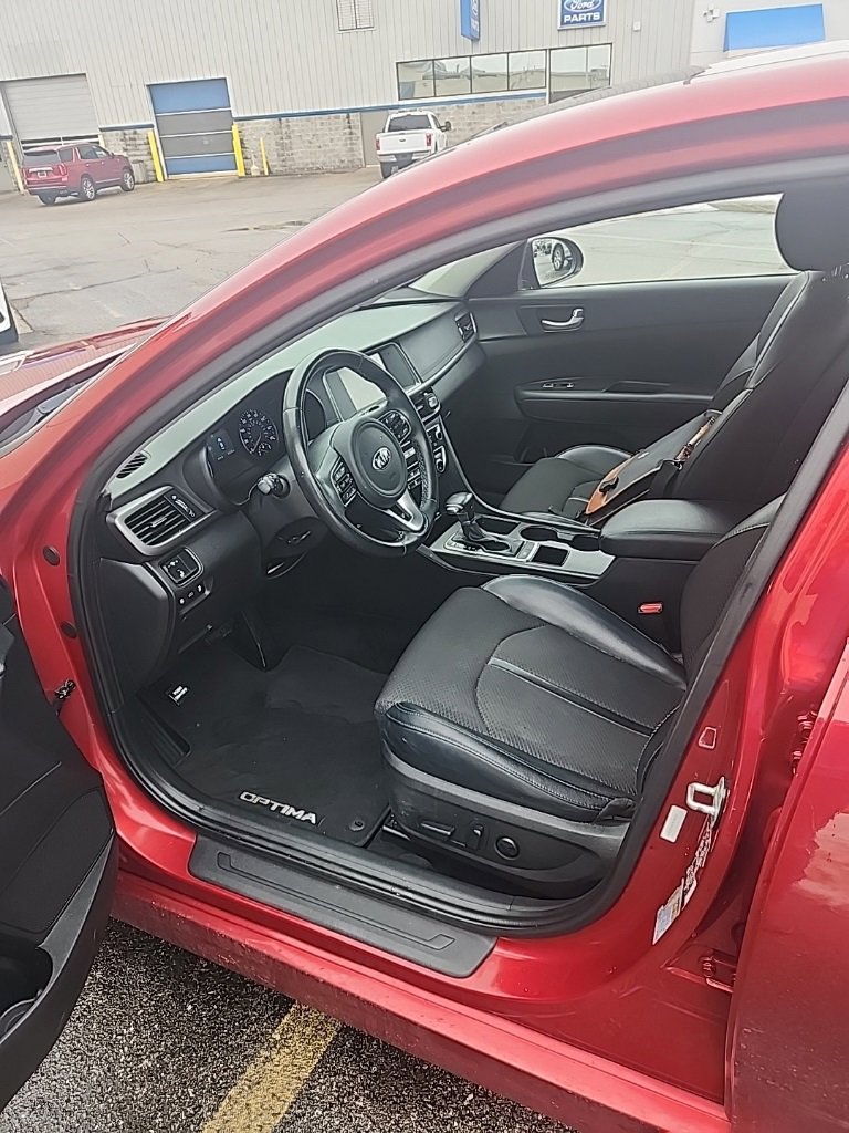 Used 2018 Kia Optima S w/ Panoramic Sunroof Package image 5