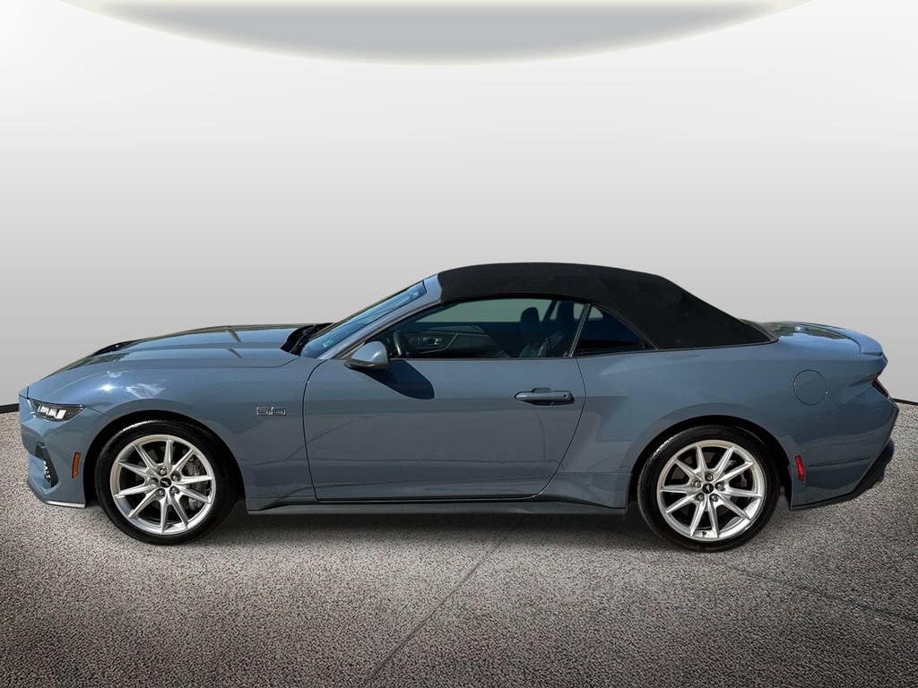 Used 2024 Ford Mustang GT Premium RWD image 3