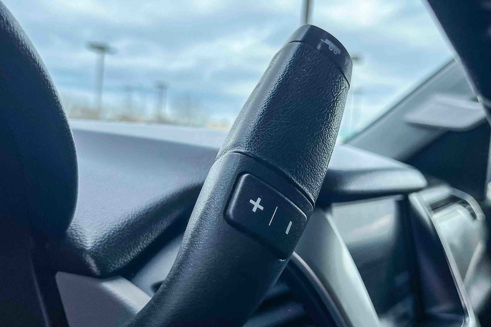 Used 2017 Chevrolet Tahoe LT w/ Luxury Package image 18