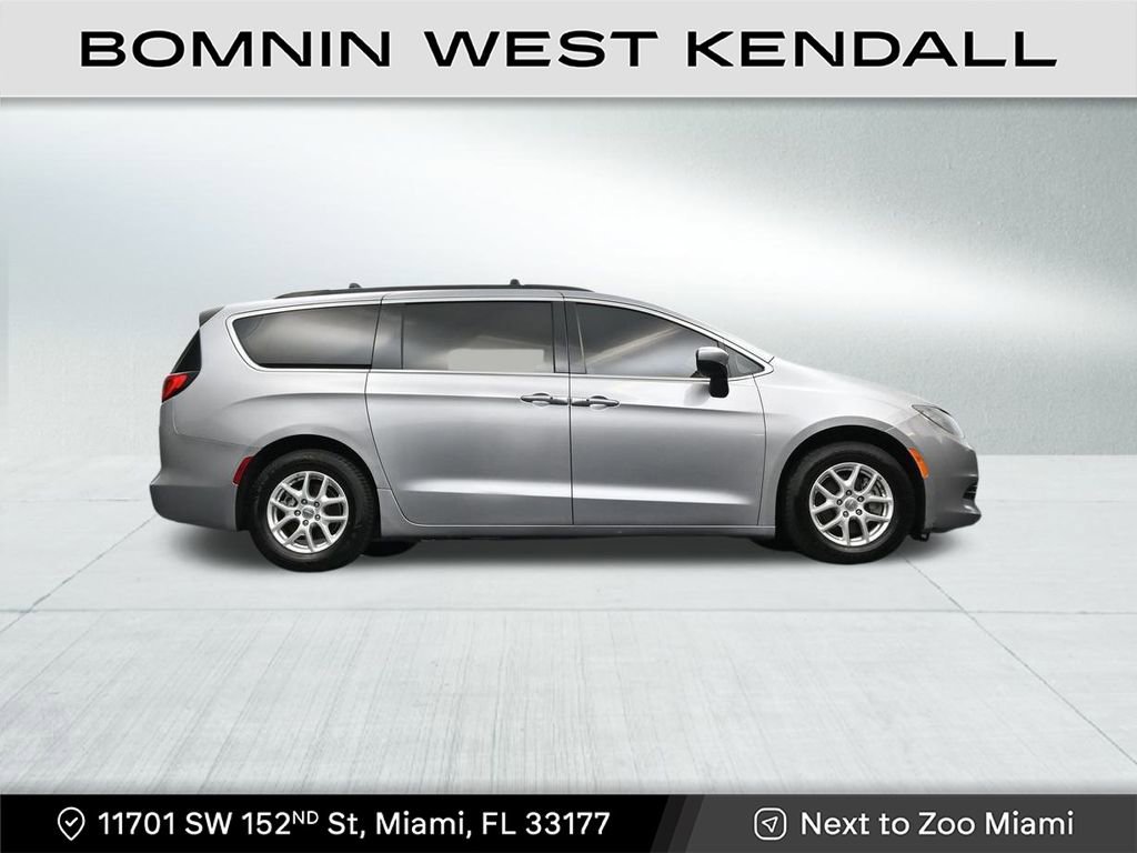 Used 2020 Chrysler Voyager Lxi image 25