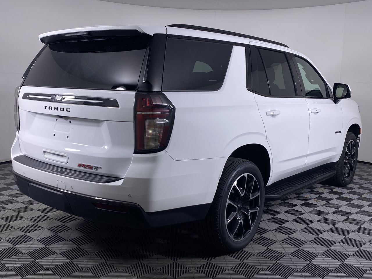 Certified 2021 Chevrolet Tahoe RST w/ Luxury Package AWD/4WD image 19