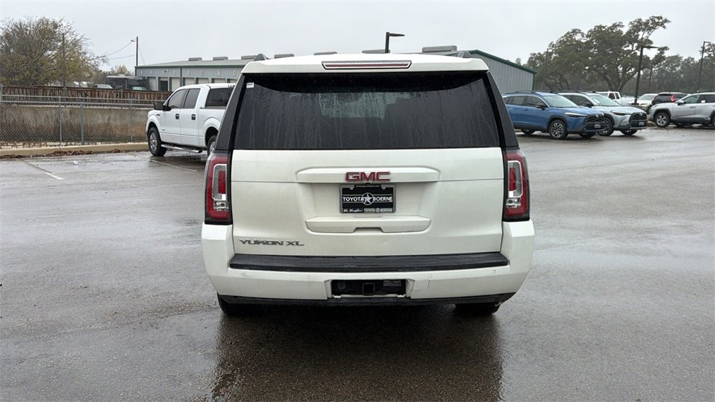 Used 2015 GMC Yukon XL SLT w/ Open Road Package image 4