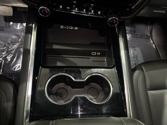 Used 2025 Chevrolet Tahoe LT AWD/4WD image 31