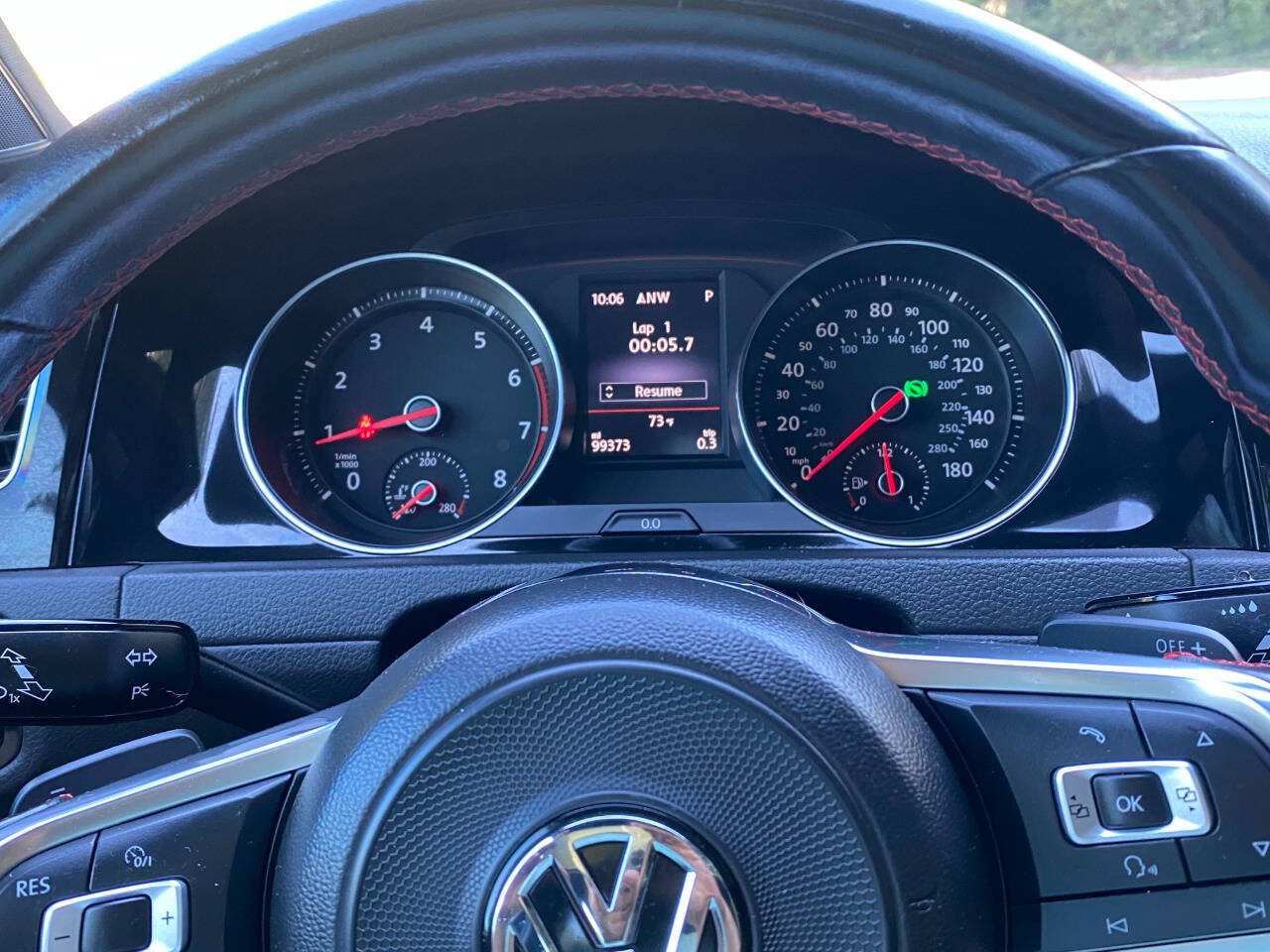 Used 2018 Volkswagen GTI SE FWD image 23
